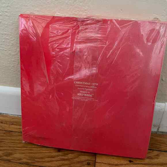Vintage Holly Hobbie Merry Christmas 1979 Decorative Plate - Sealed in Package - Picture 5 of 6
